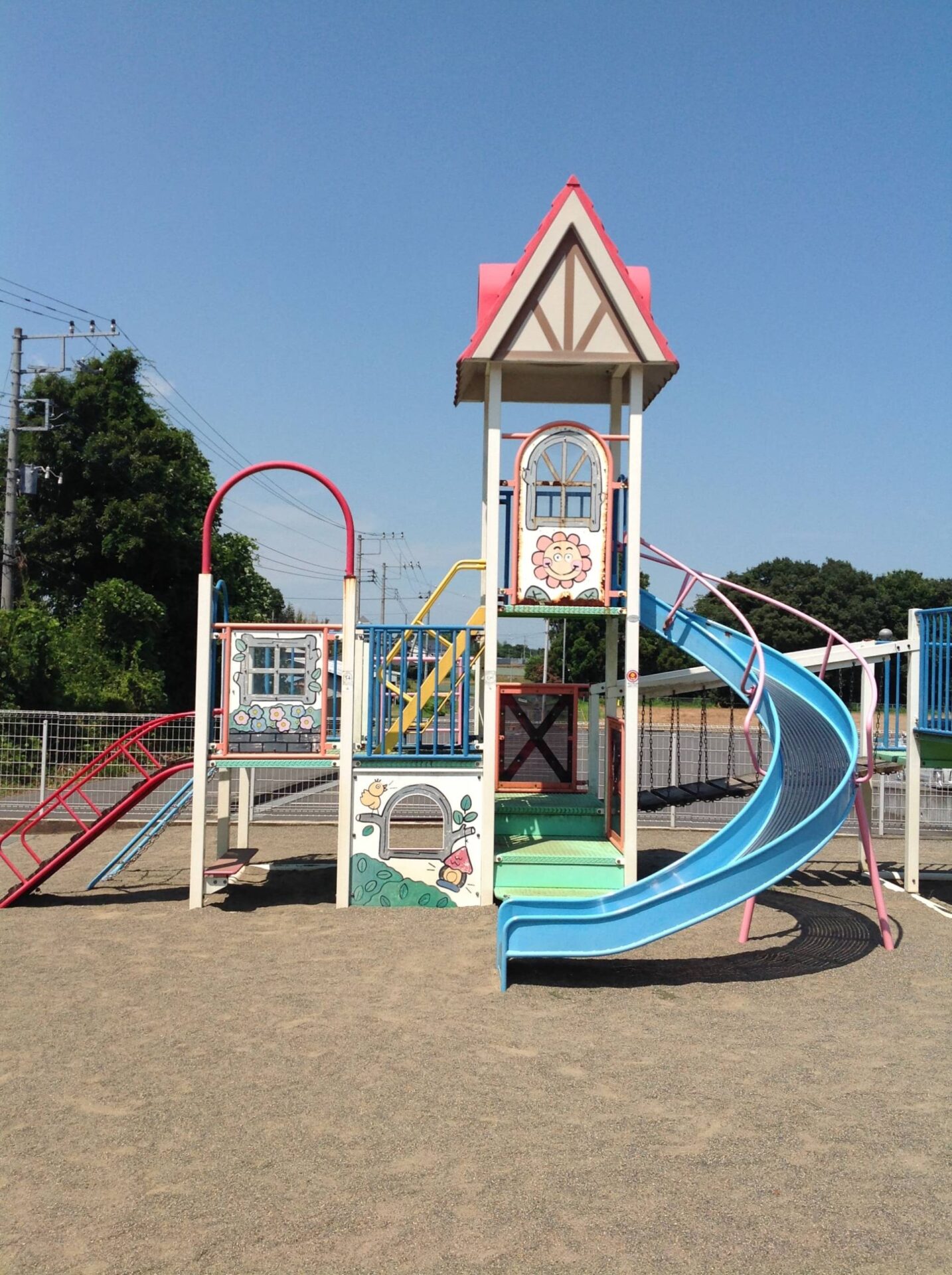 ひぬま保育園遊具及びその他塗装工事