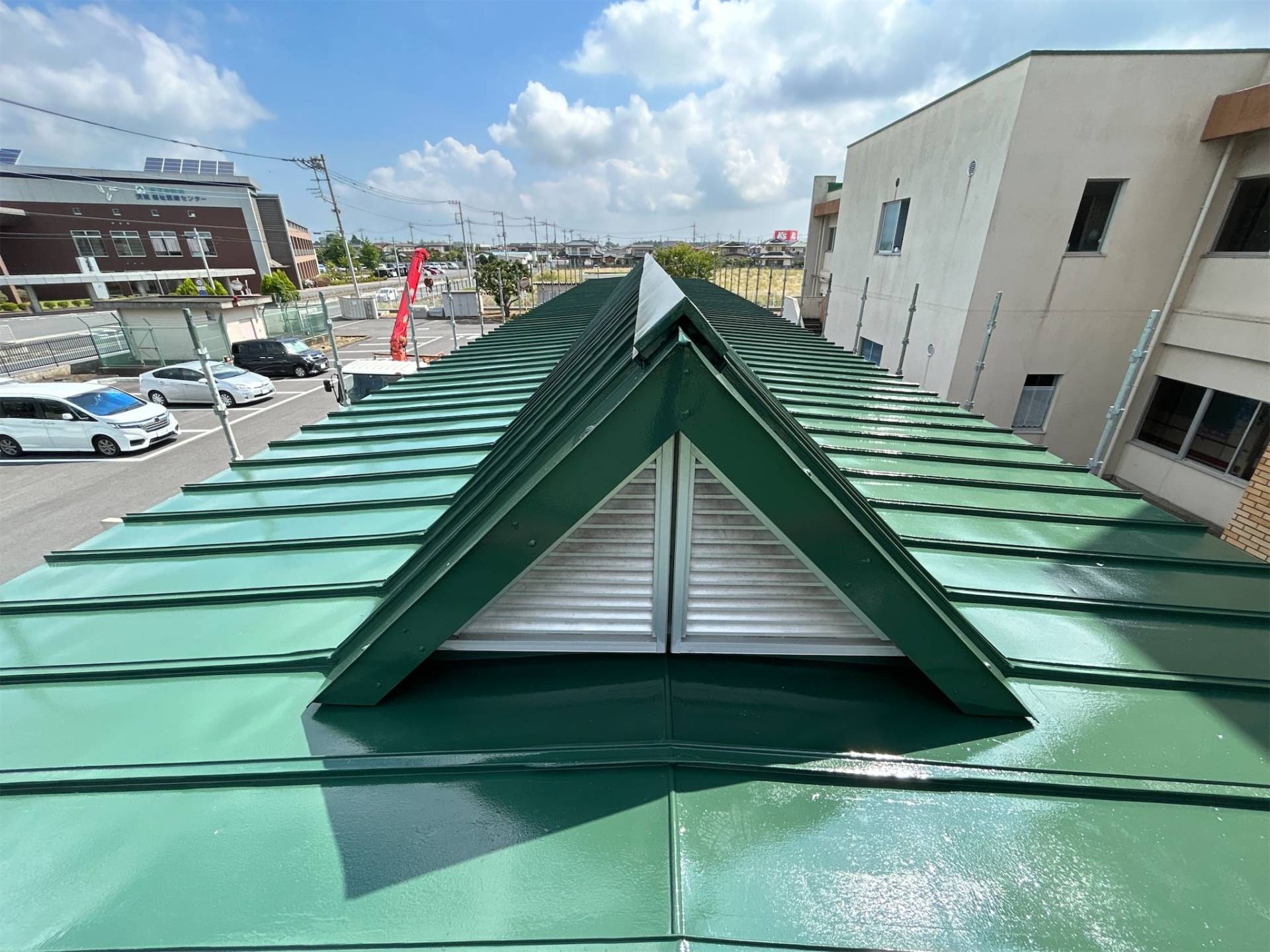 水戸特別支援学校バスターミナル屋根塗装改修工事／県立水戸特別支援学校