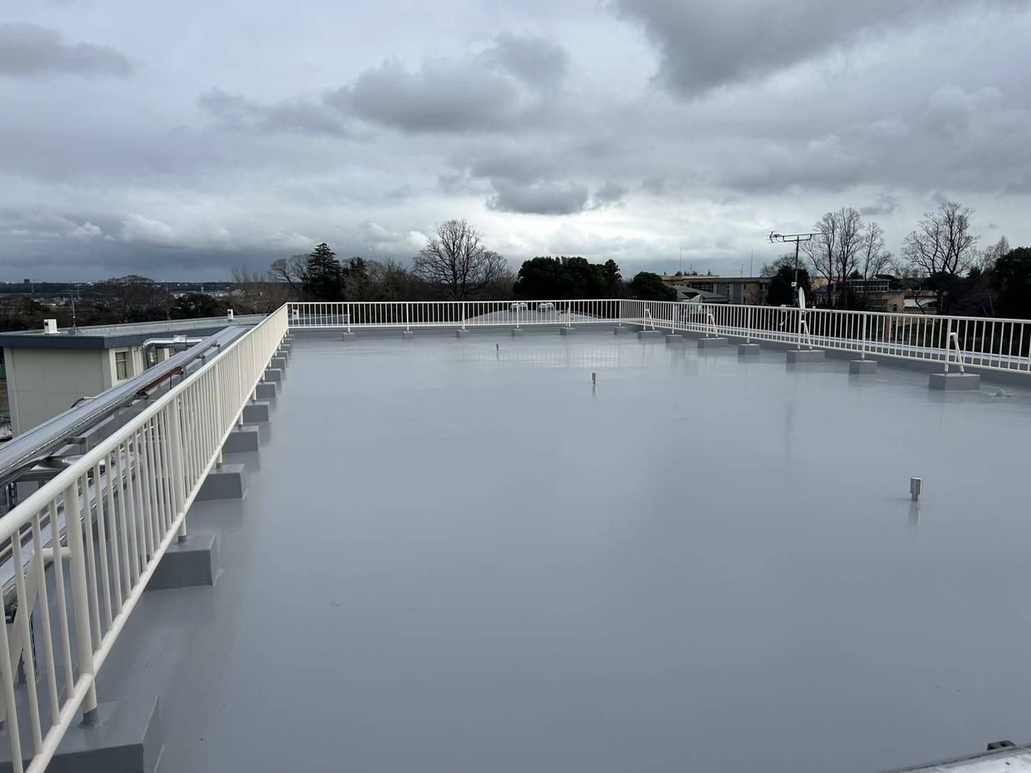 水戸第三高校普通教室棟屋上防水他改修工事／茨城県