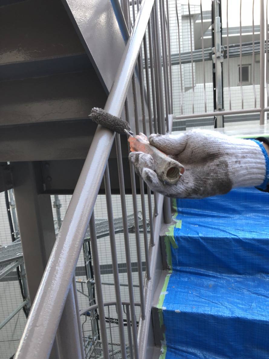 某マンション非常階段塗替え工事