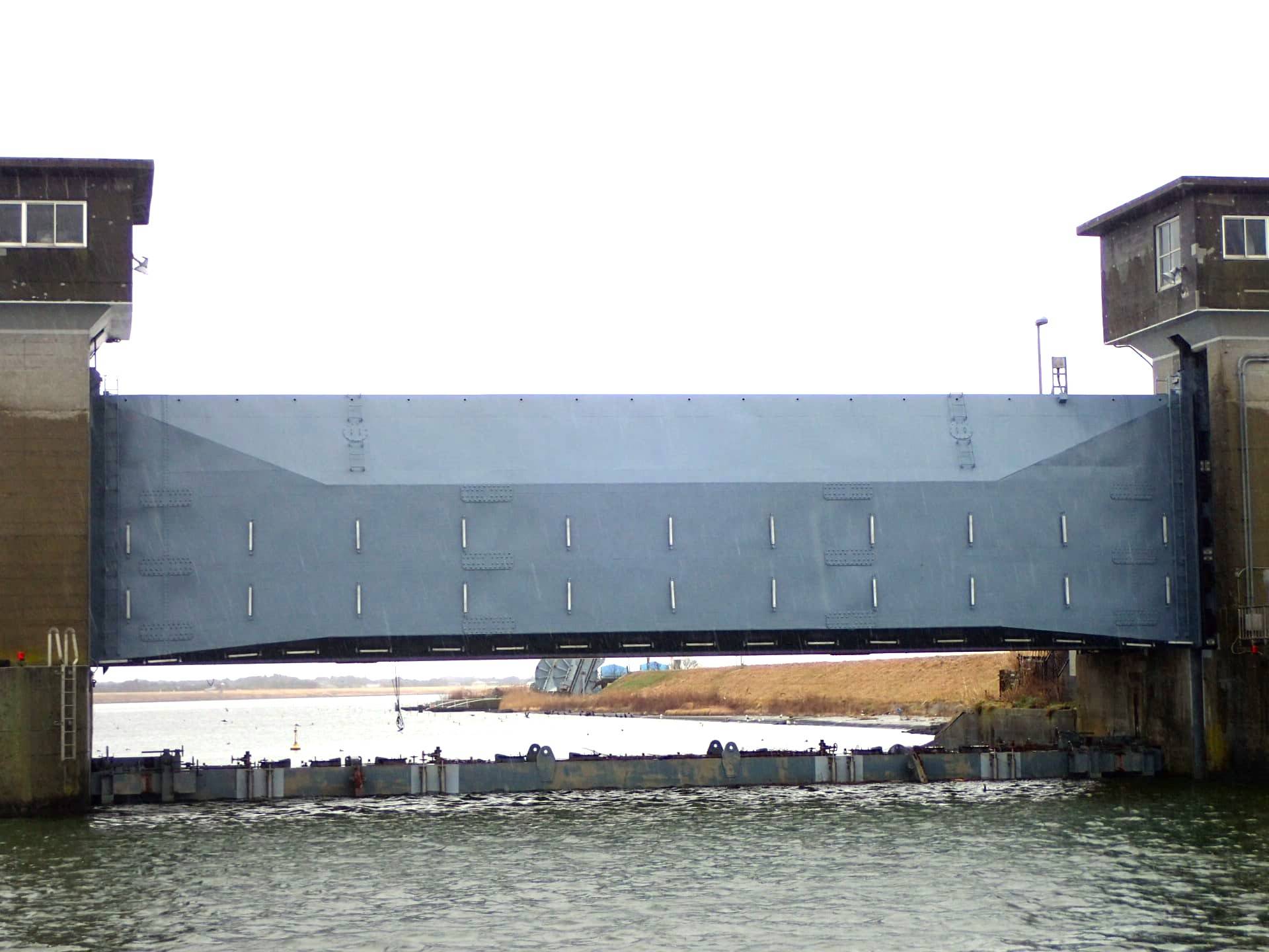 H28常陸川水門外塗装工事／国土交通省 関東地方整備局 霞ヶ浦河川事務所／難工事功労表彰