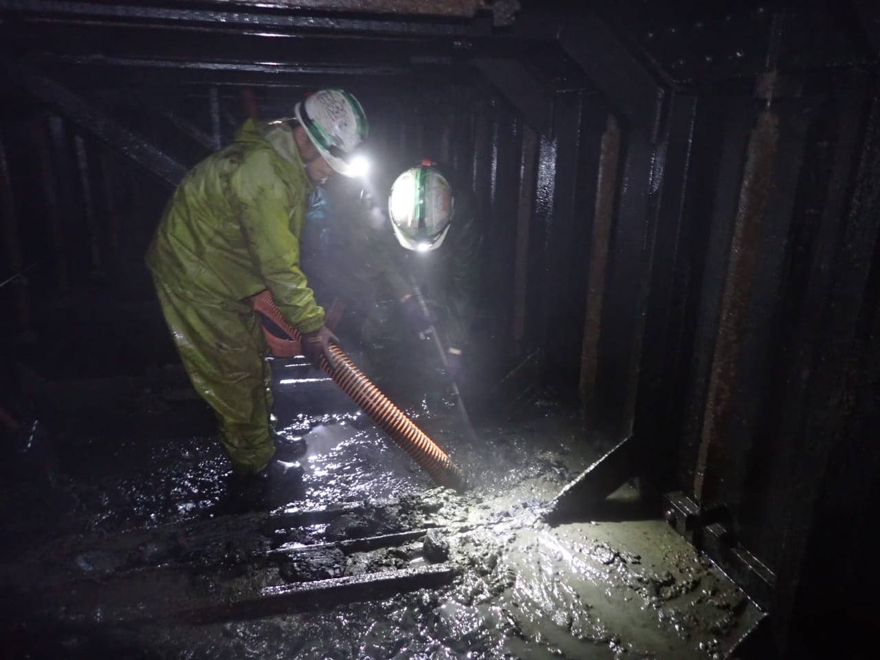 R３常陸川水門外塗装工事／国土交通省 関東地方整備局 霞ヶ浦河川事務所／難工事功労表彰【常陸川水門6号ゲート】【新横利根閘門】