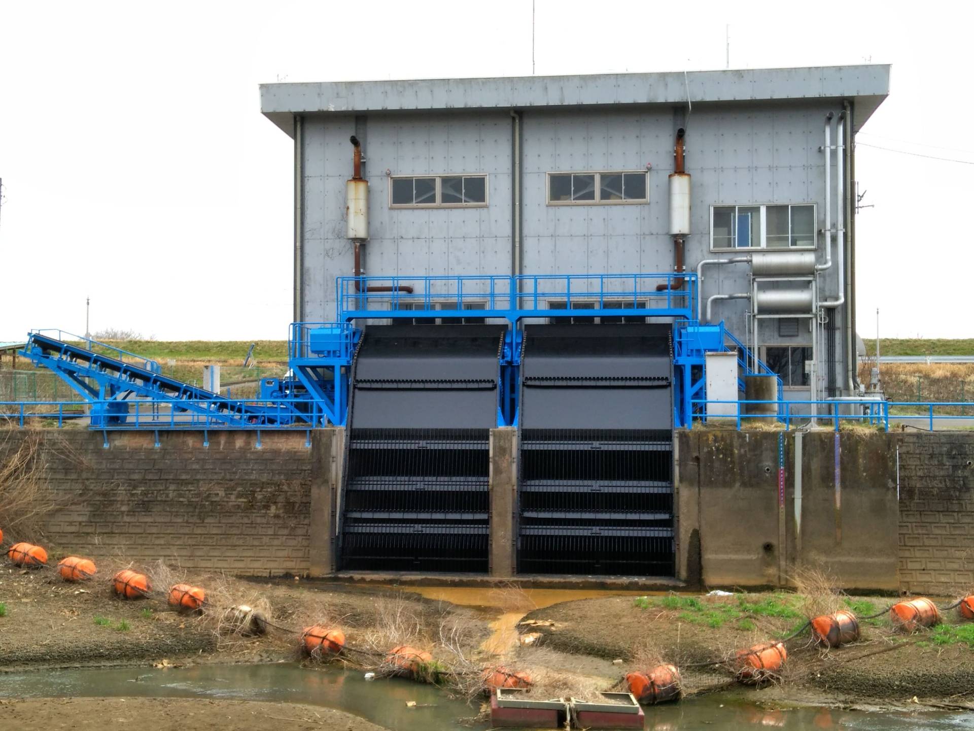 R2伊丹水門塗装工事／国土交通省 関東地方整備局 下館河川事務所／難工事功労表彰・安全管理優良工事表彰