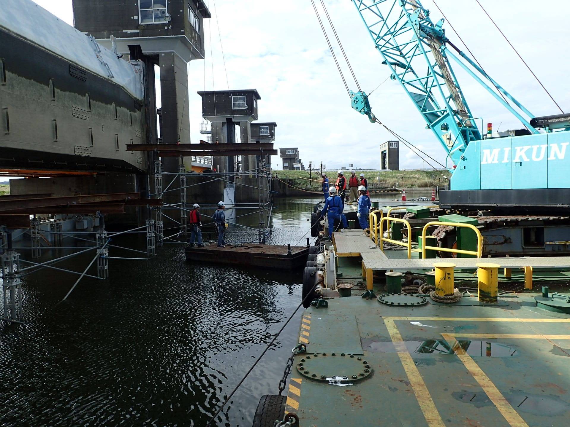 H30常陸川水門塗装工事／国土交通省 関東地方整備局 霞ヶ浦河川事務所／優良工事及び優秀工事技術者局長表彰 他