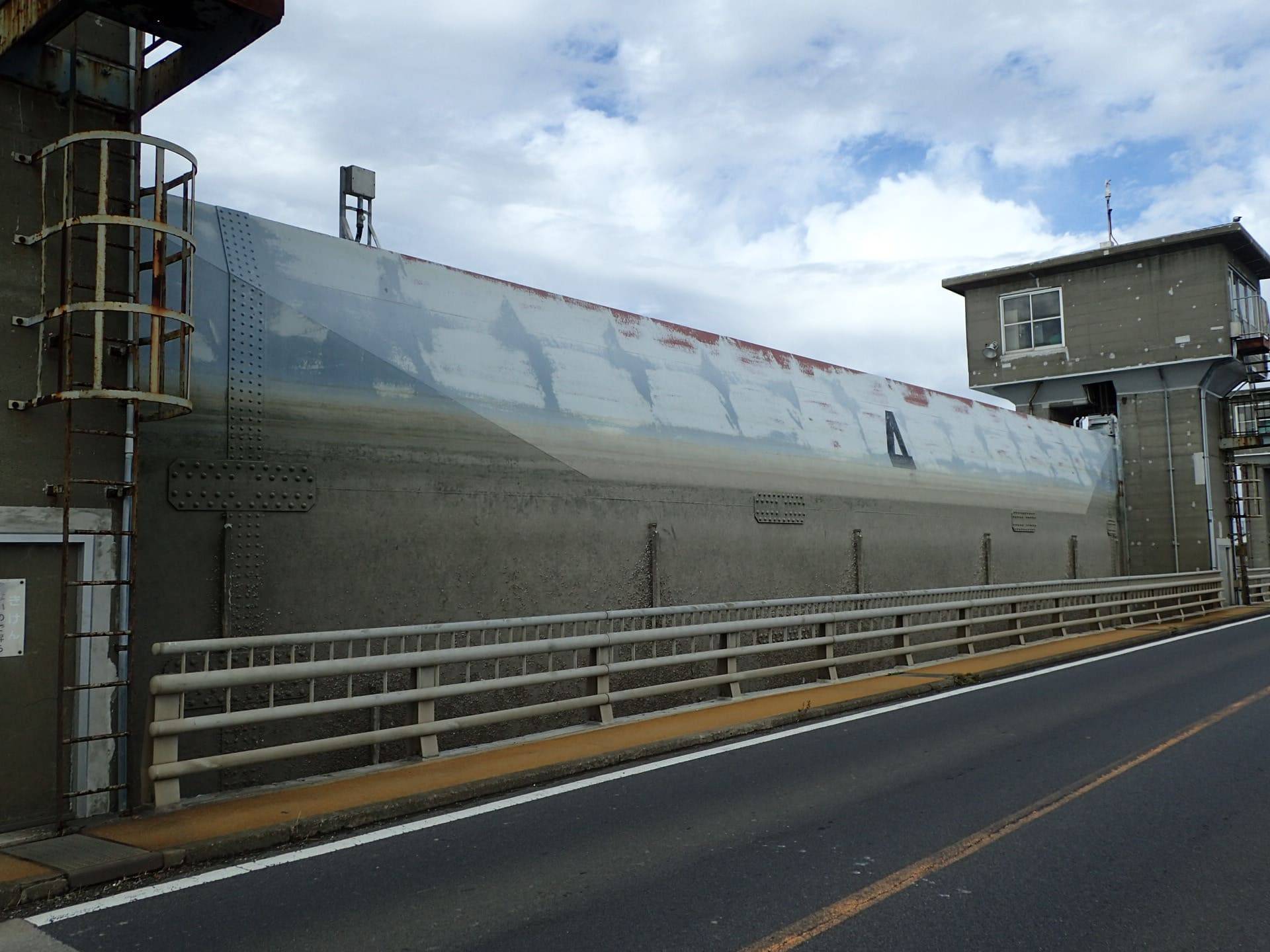 R１常陸川水門塗装工事／国土交通省 関東地方整備局 霞ヶ浦河川事務所／難工事功労表彰