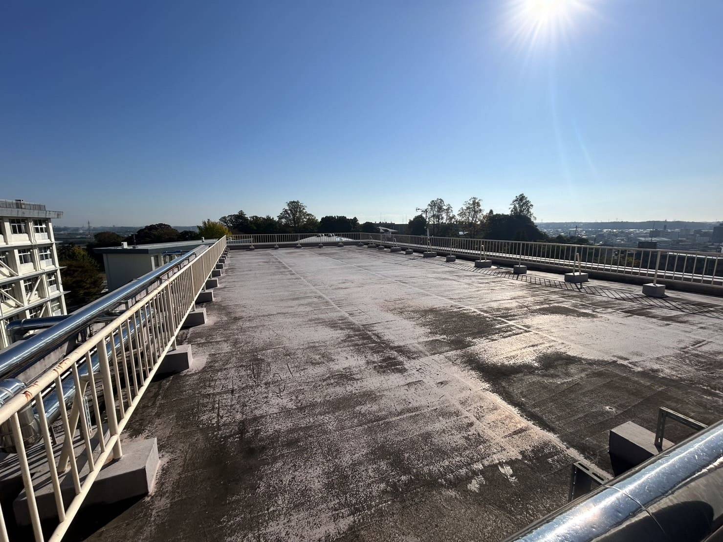 水戸第三高校普通教室棟屋上防水他改修工事／茨城県