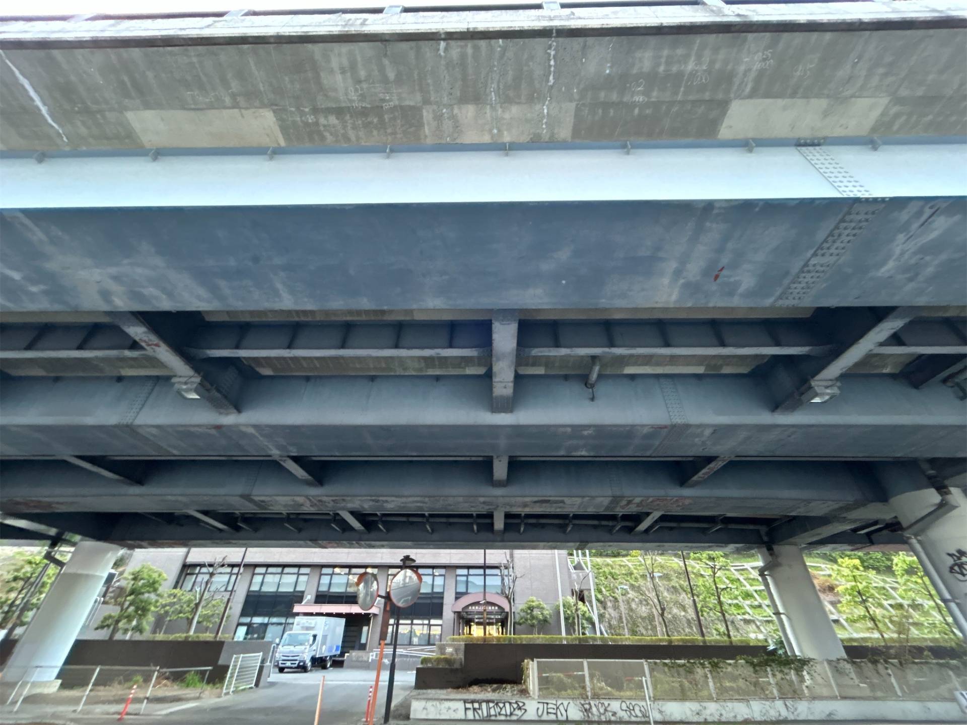 橋梁塗装修繕工事（梅香高架橋・その２）／茨城県水戸土木事務所