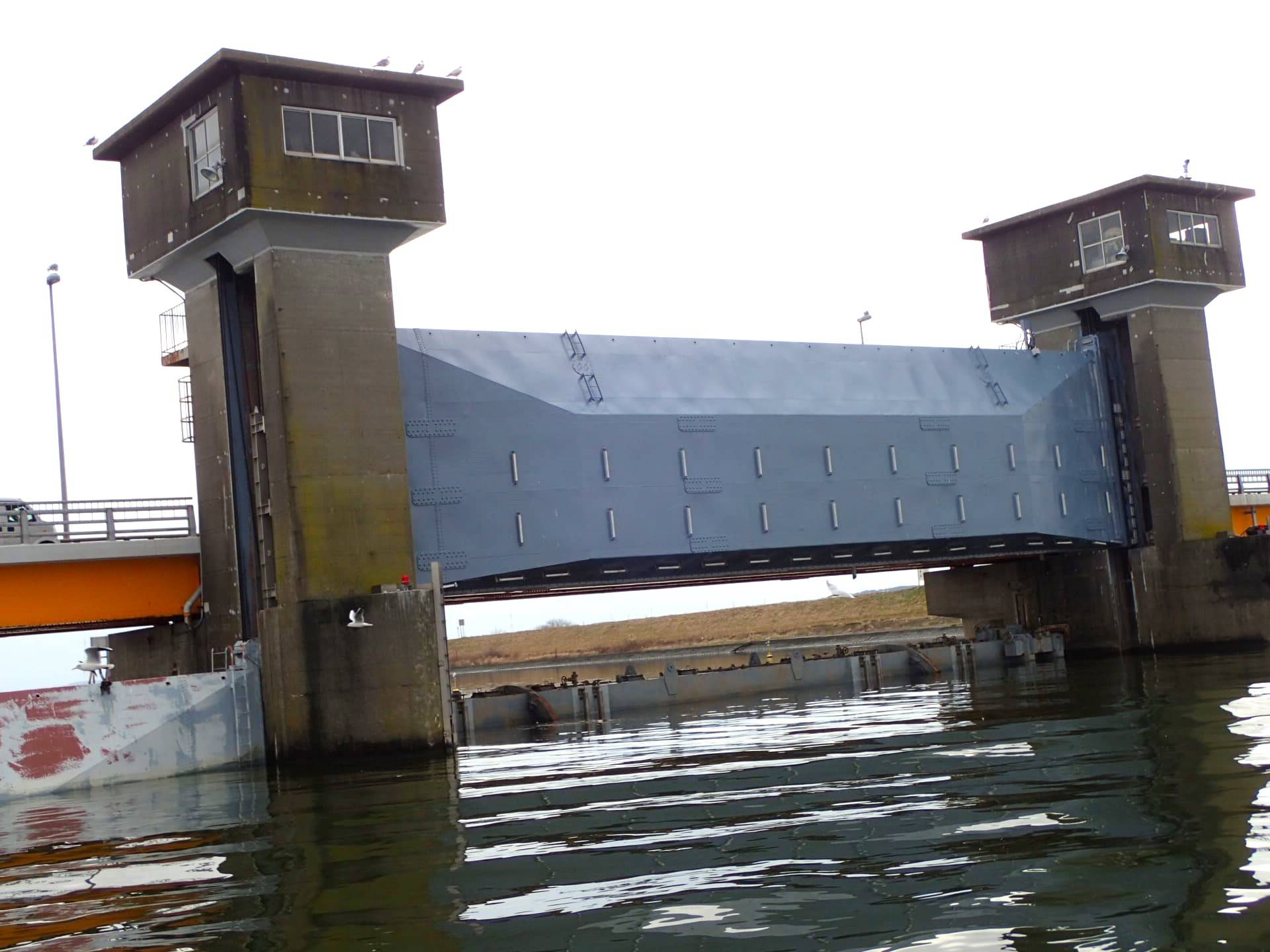 H30常陸川水門塗装工事／国土交通省 関東地方整備局 霞ヶ浦河川事務所／優良工事及び優秀工事技術者局長表彰 他