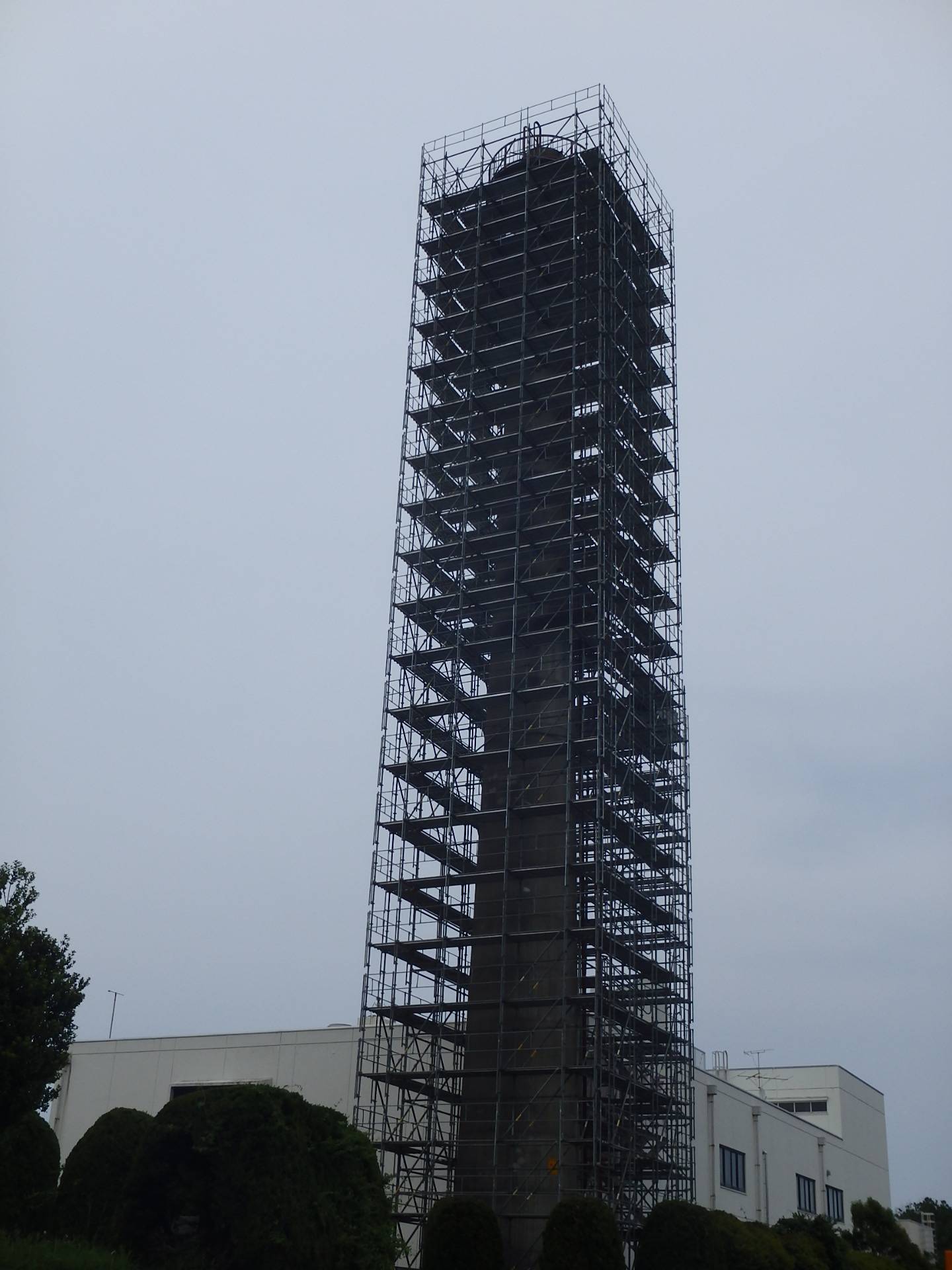 α固体処理棟排気筒劣化部補修工事／日本原子力研究開発機構　大洗研究開発センター