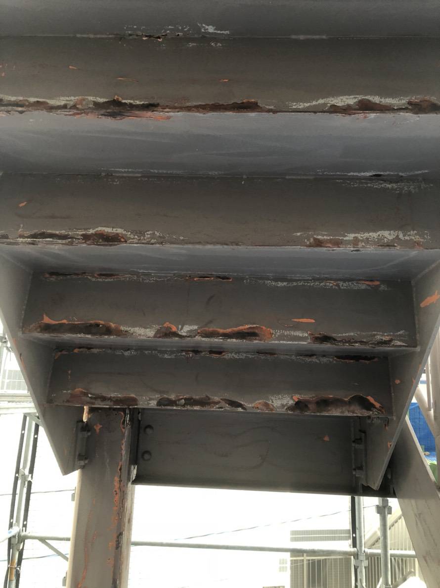 某マンション非常階段塗替え工事