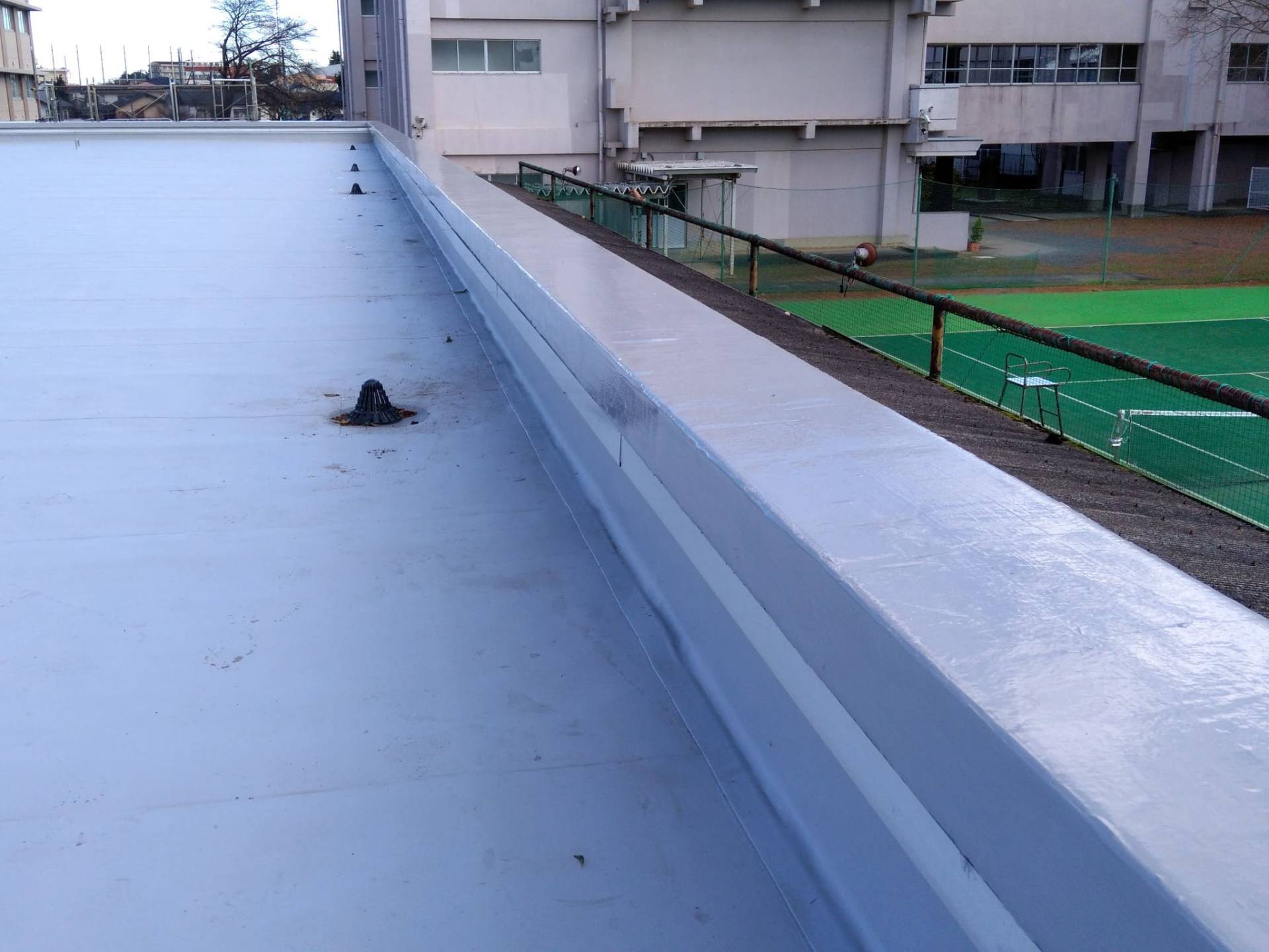 第一中学校特別教室棟屋上防水改修工事／水戸市長