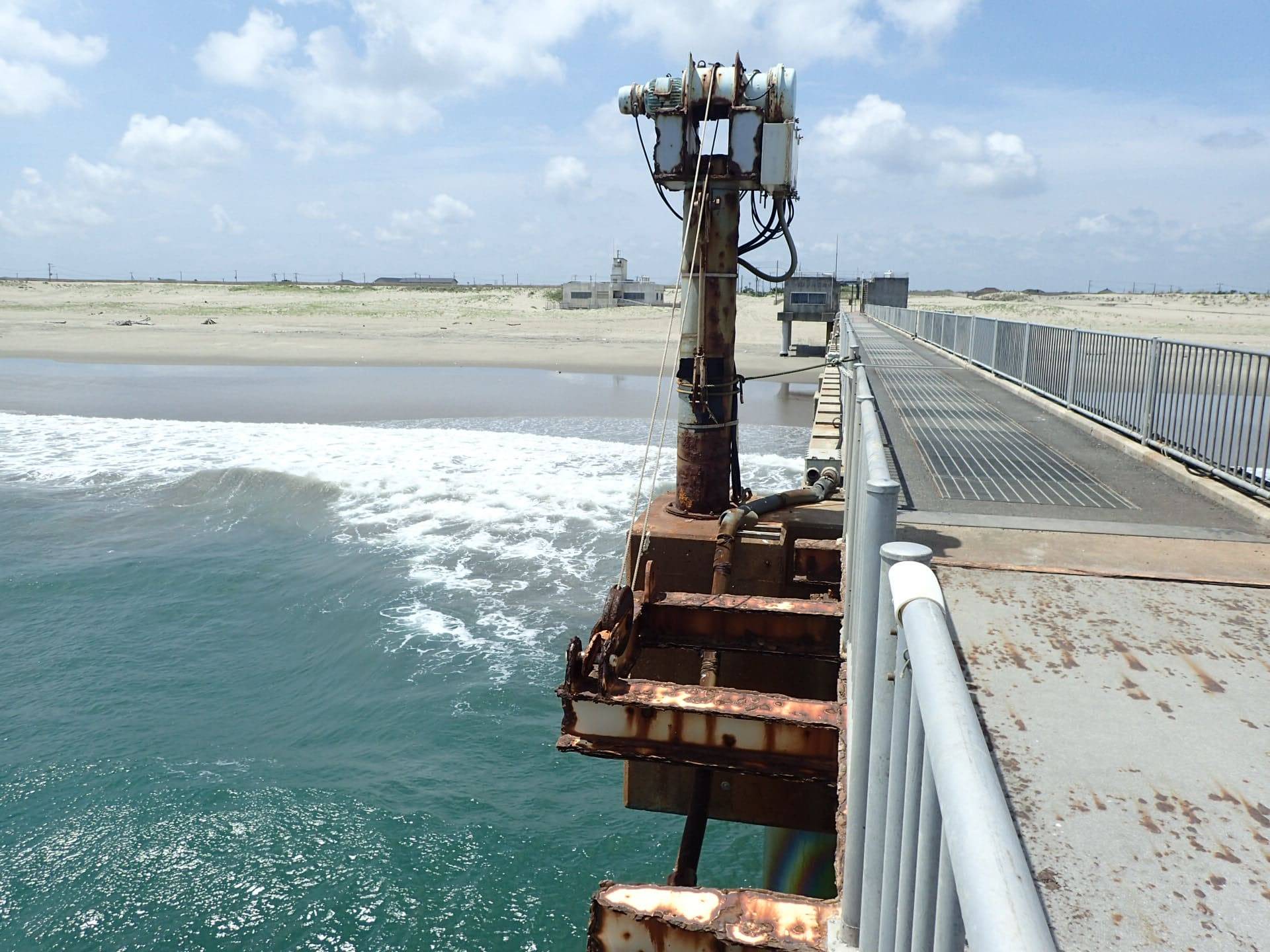 波崎海洋研究施設桟橋可動橋補修工事／国立研究開発法人 海上・港湾・航空技術研究所