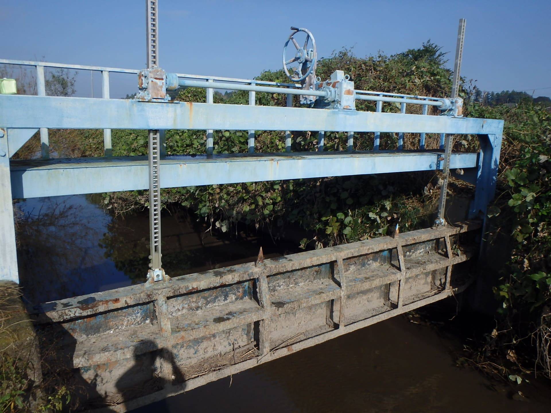 西郷地第１・２機場水門塗装工事／西郷地地区資源保全活動組織